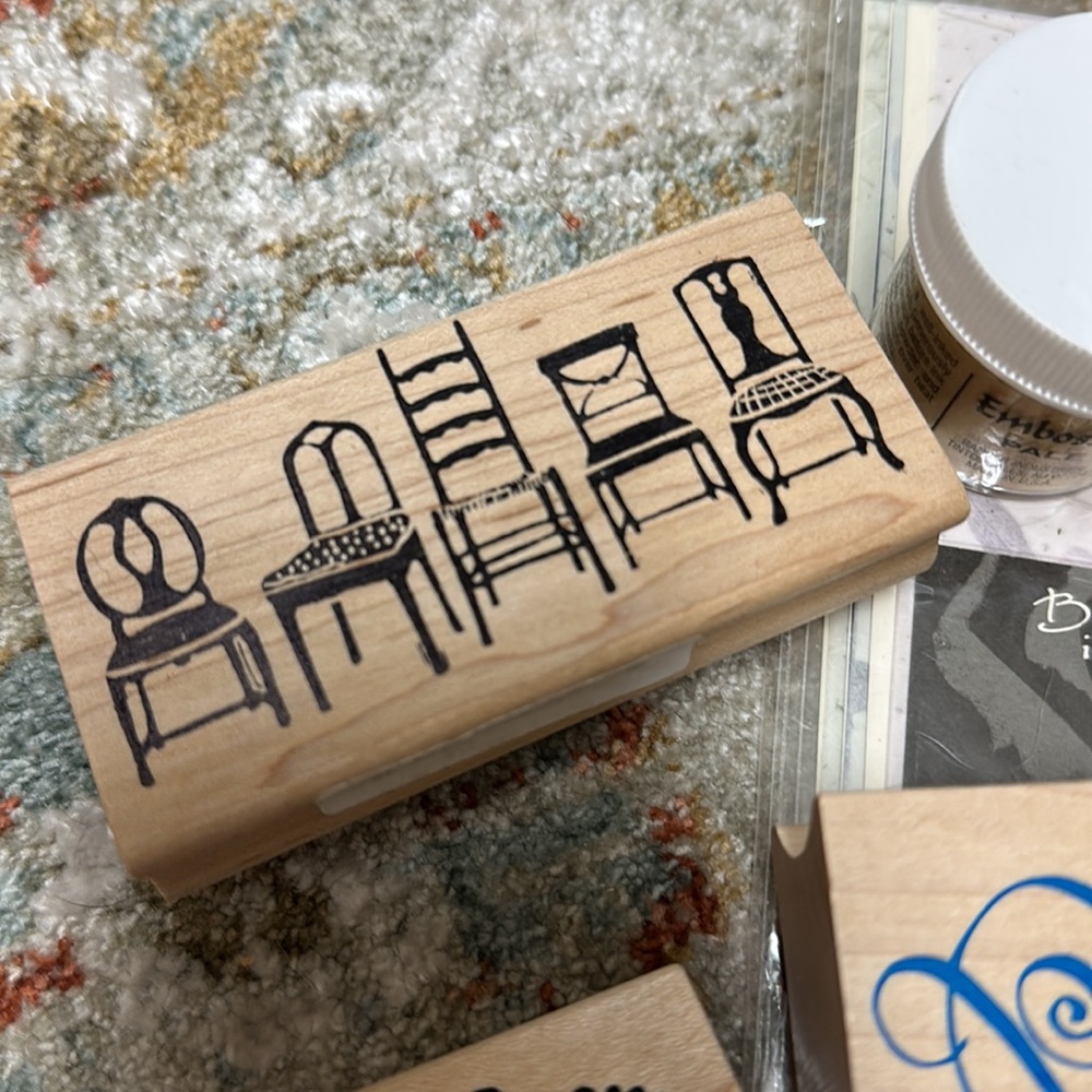 New and like new stamps and supplies - Picture 2 of 10